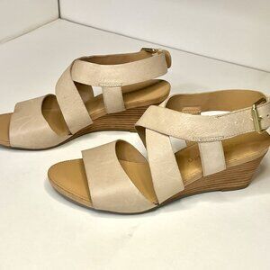 Franco Sarto Sandals * Size 7-1/2M * Leather * 2.5" Wedge * Tan/Beige * Excel Cd
